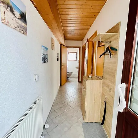 Kleine Ein Zimmer Wohnung Mit Gartenanlage Salem  Exterior foto